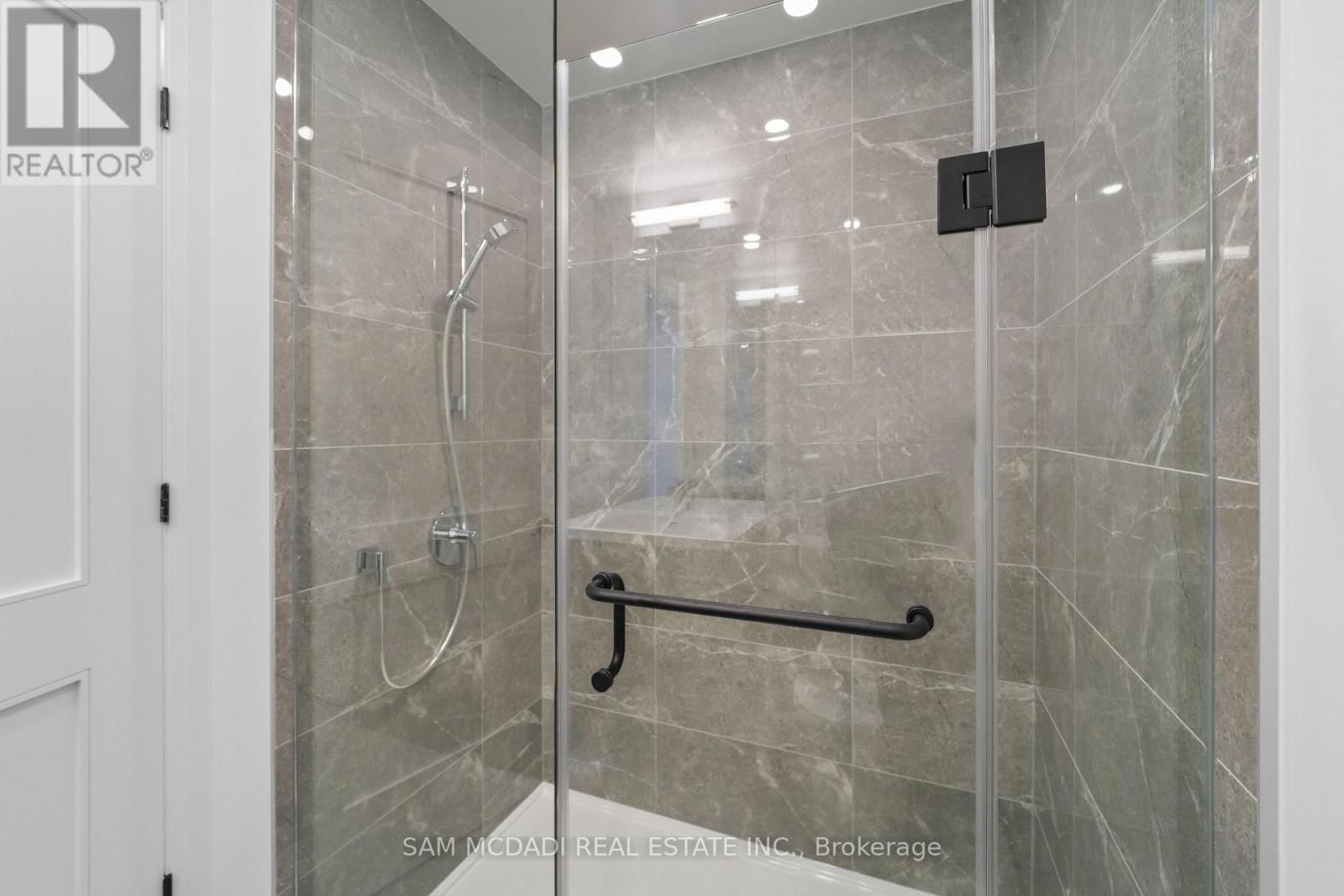 3808 - 634 CHURCH STREET Image 14