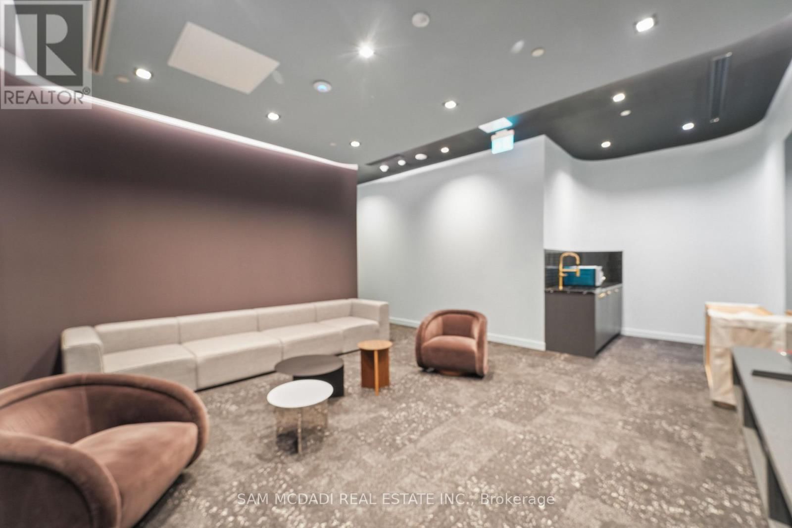 3808 - 634 CHURCH STREET Image 26