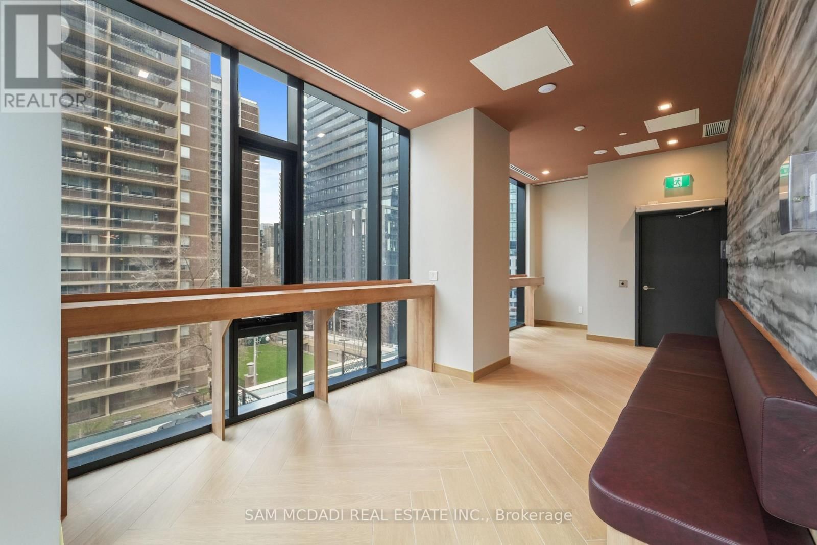 3808 - 634 CHURCH STREET Image 32