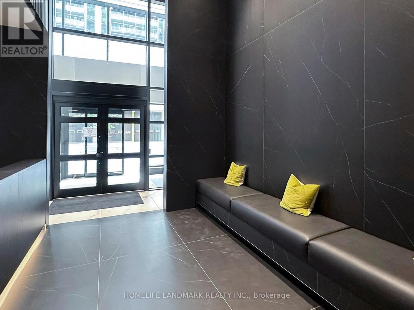 1419 - 20 EDWARD STREET Image 10