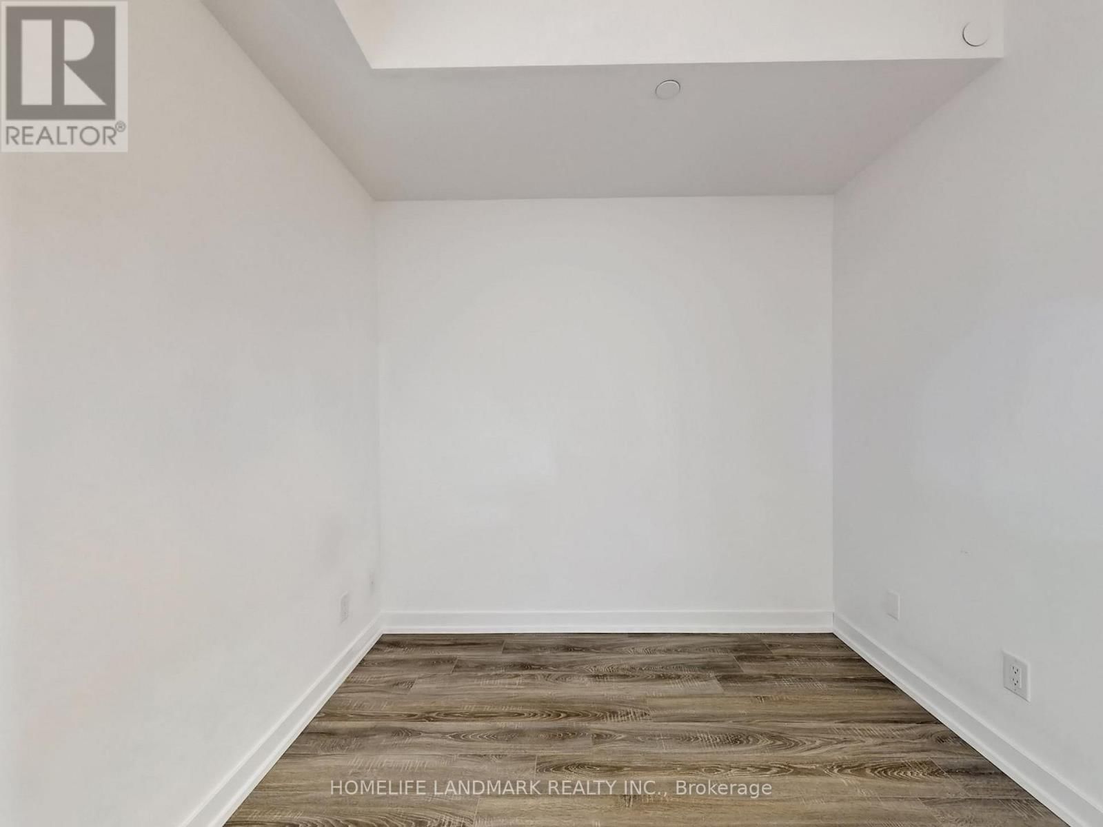 1419 - 20 EDWARD STREET Image 24