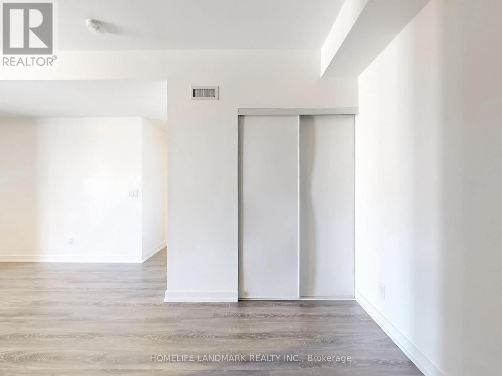 1419 - 20 EDWARD STREET Image 25