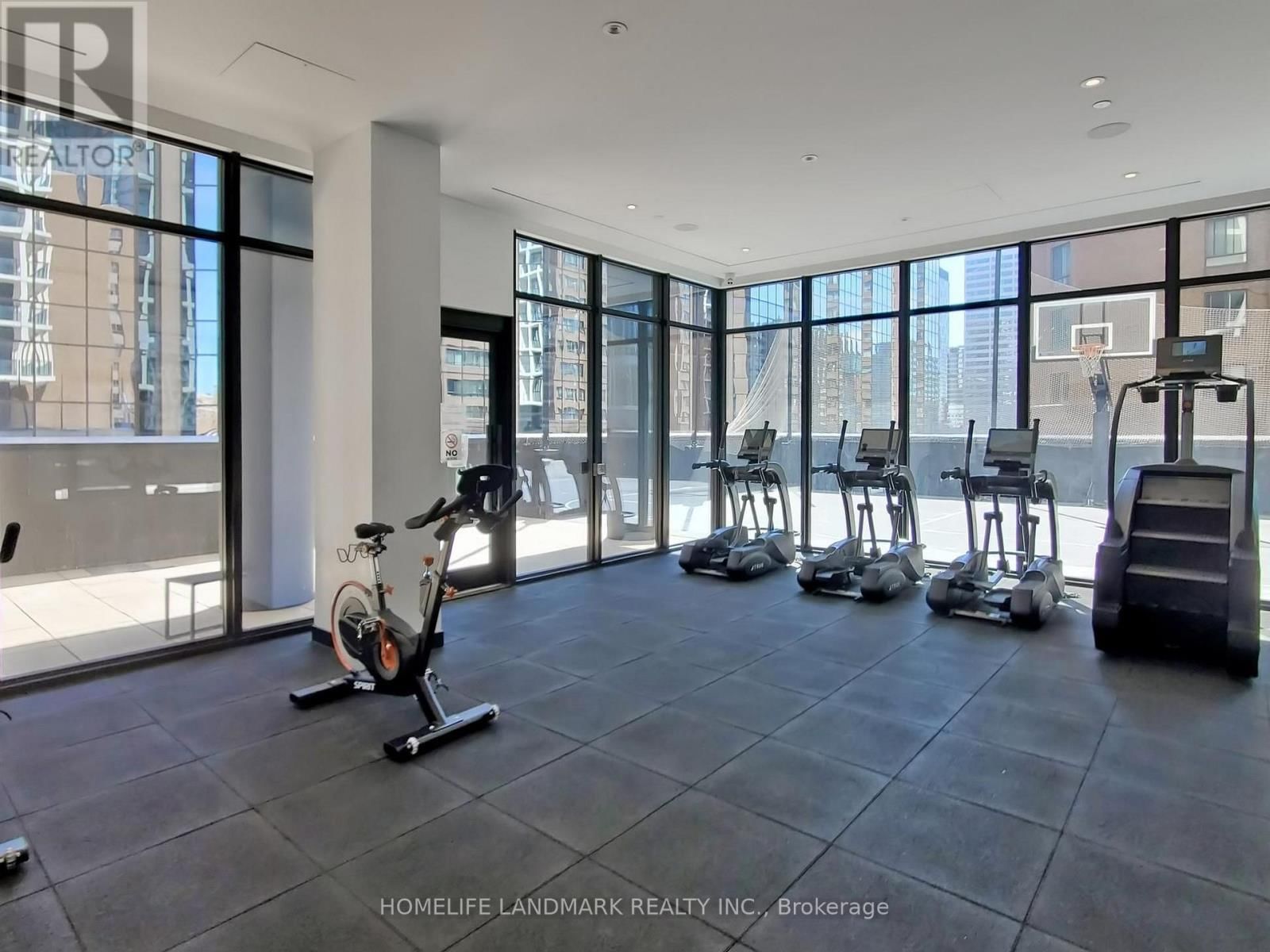 1419 - 20 EDWARD STREET Image 31