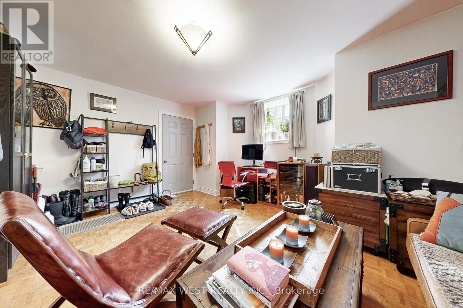 52 HEYDON PARK ROAD Image 32