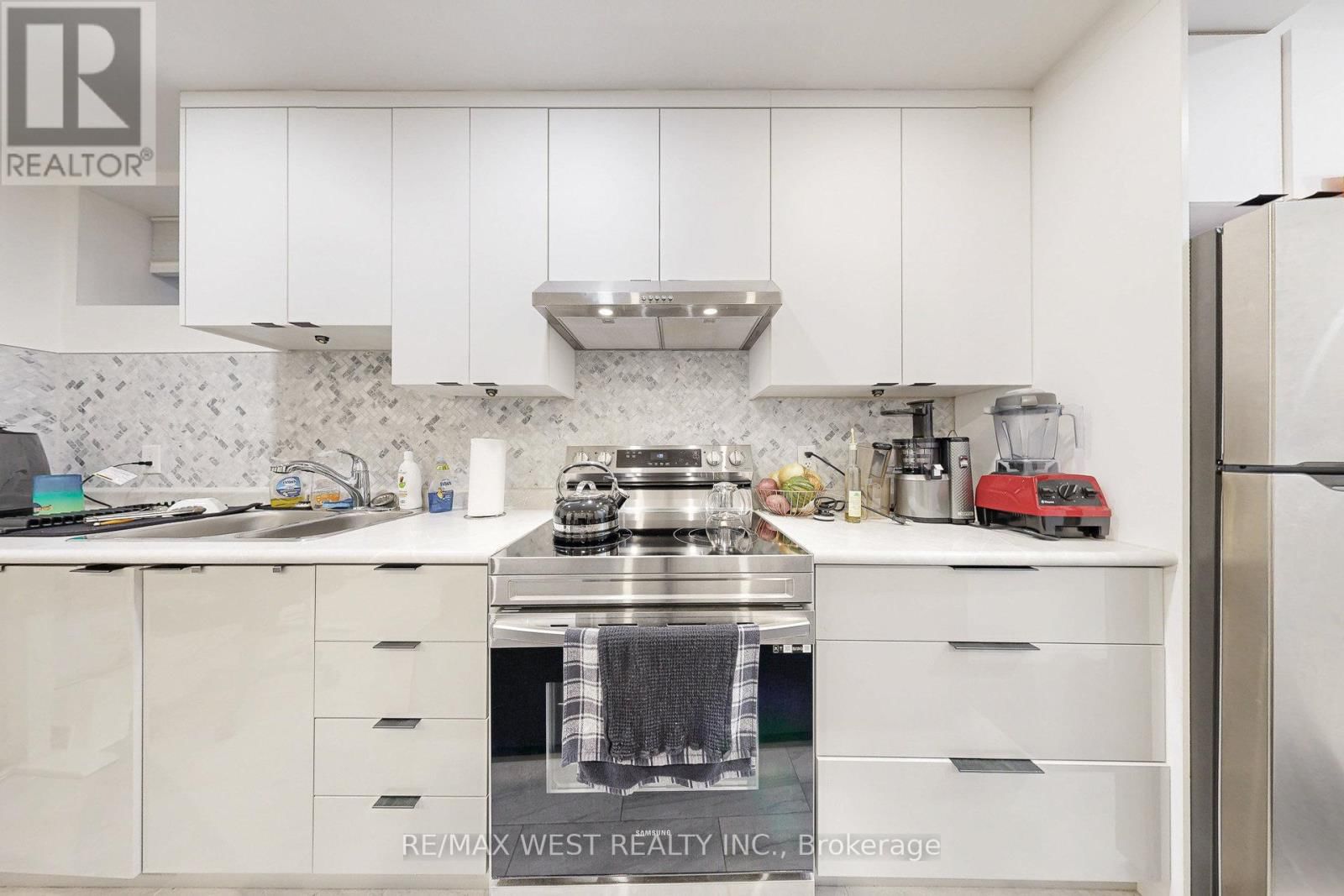 52 HEYDON PARK ROAD Image 42