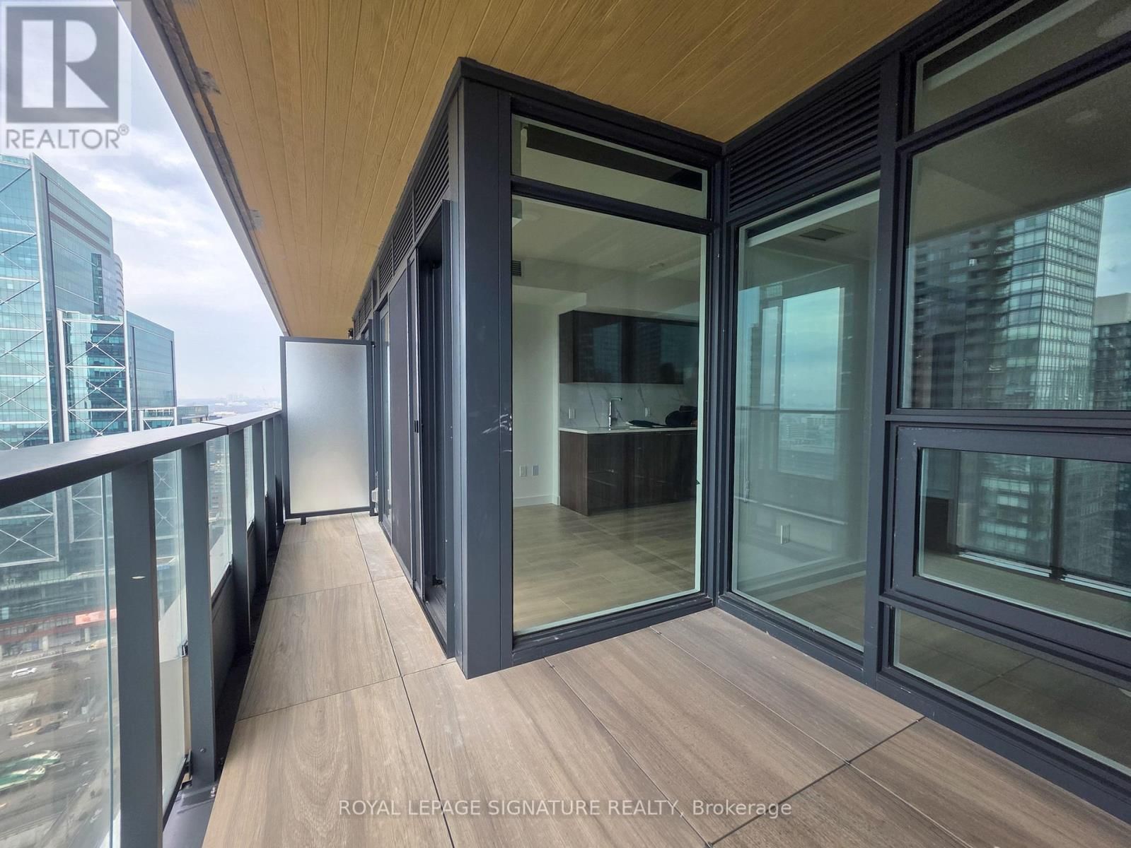 3312 - 3 CONCORD CITYPLACE WAY Image 12