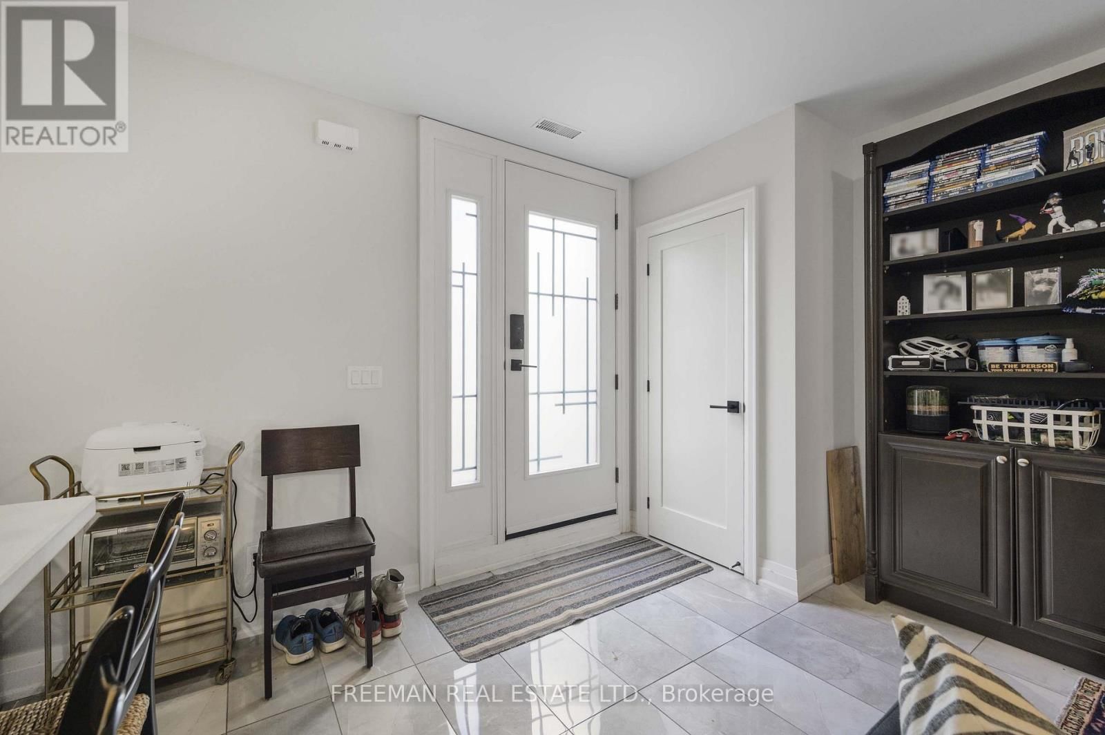 49 BEATRICE STREET Image 26