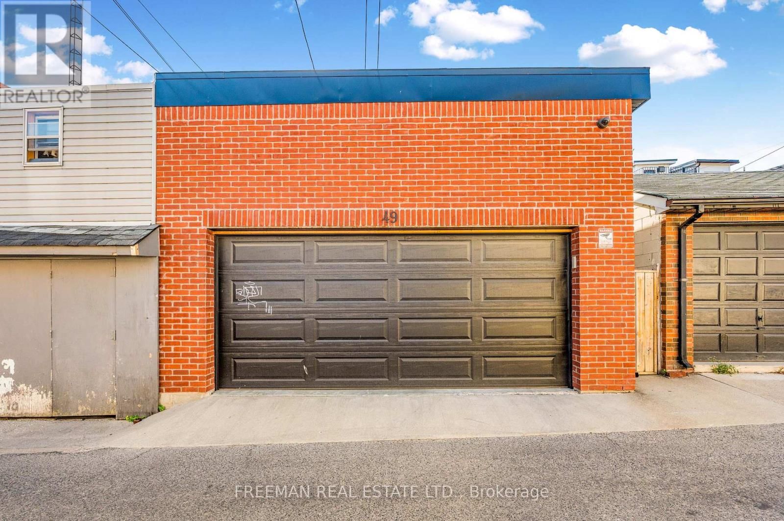 49 BEATRICE STREET Image 35