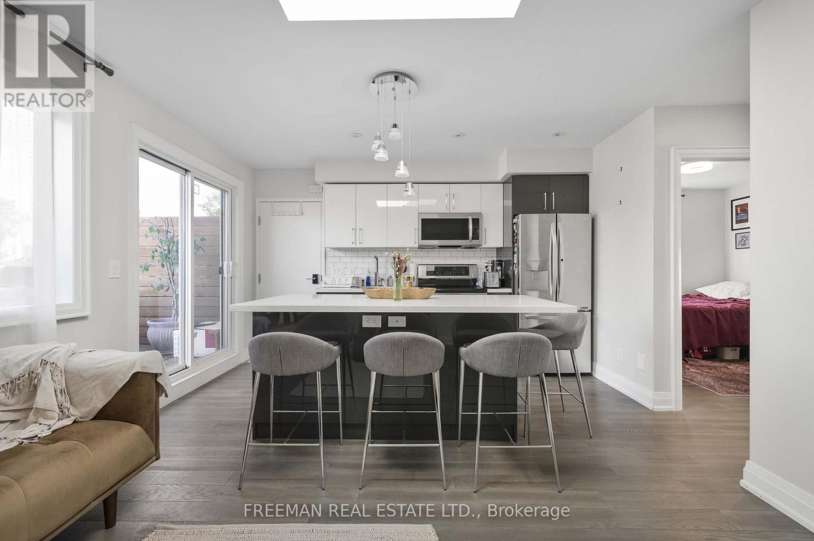 49 BEATRICE STREET Image 6