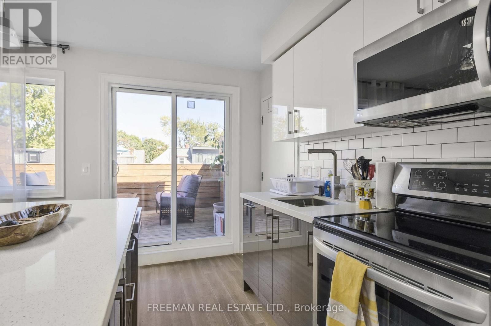 49 BEATRICE STREET Image 7