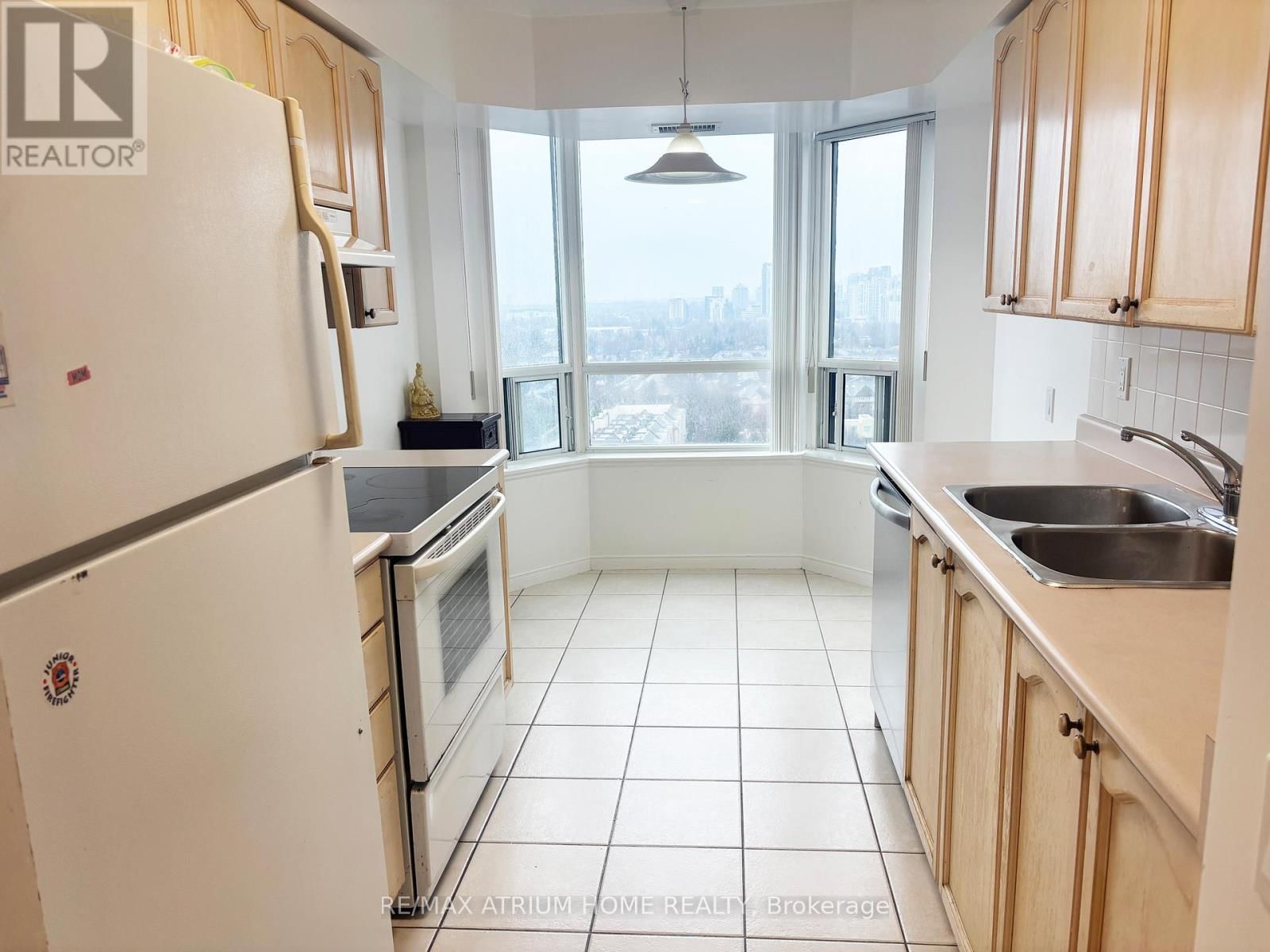 1910 - 35 FINCH AVENUE EAST Image 6