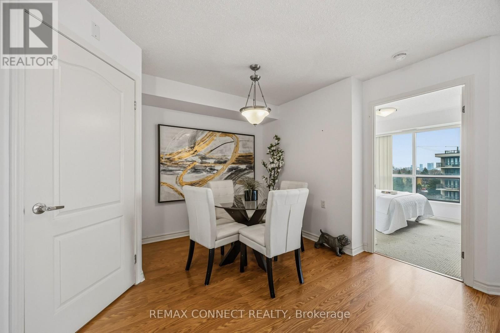 504 - 890 SHEPPARD AVENUE WEST Image 12