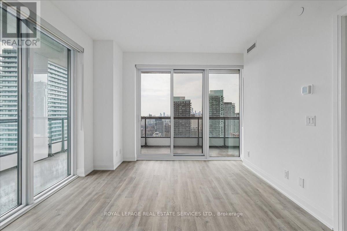 2704 - 65 BROADWAY AVENUE Image 11