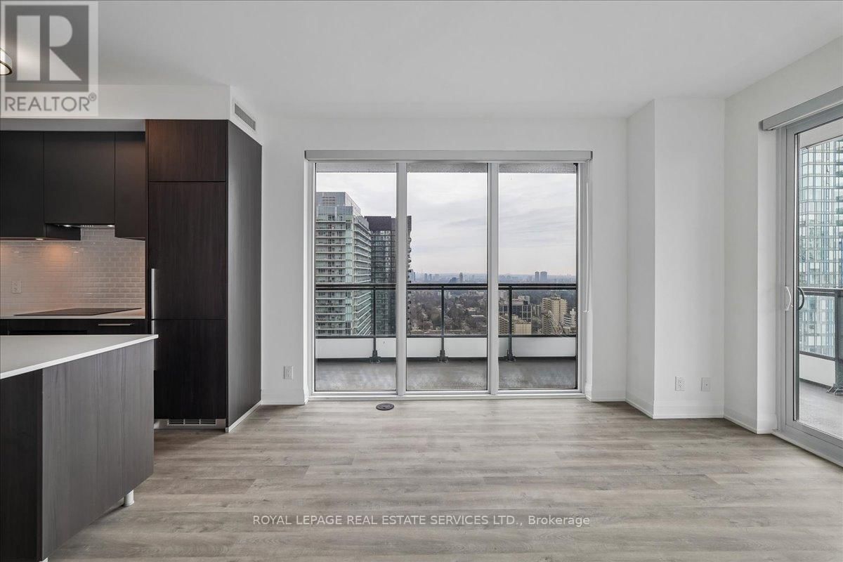 2704 - 65 BROADWAY AVENUE Image 14