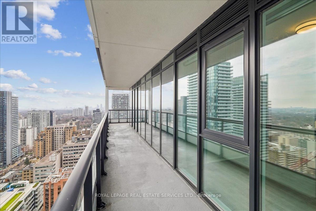 2704 - 65 BROADWAY AVENUE Image 17