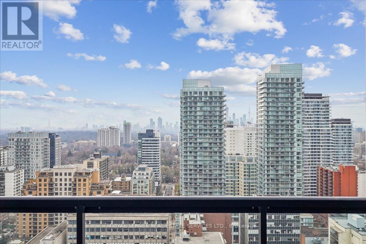 2704 - 65 BROADWAY AVENUE Image 18