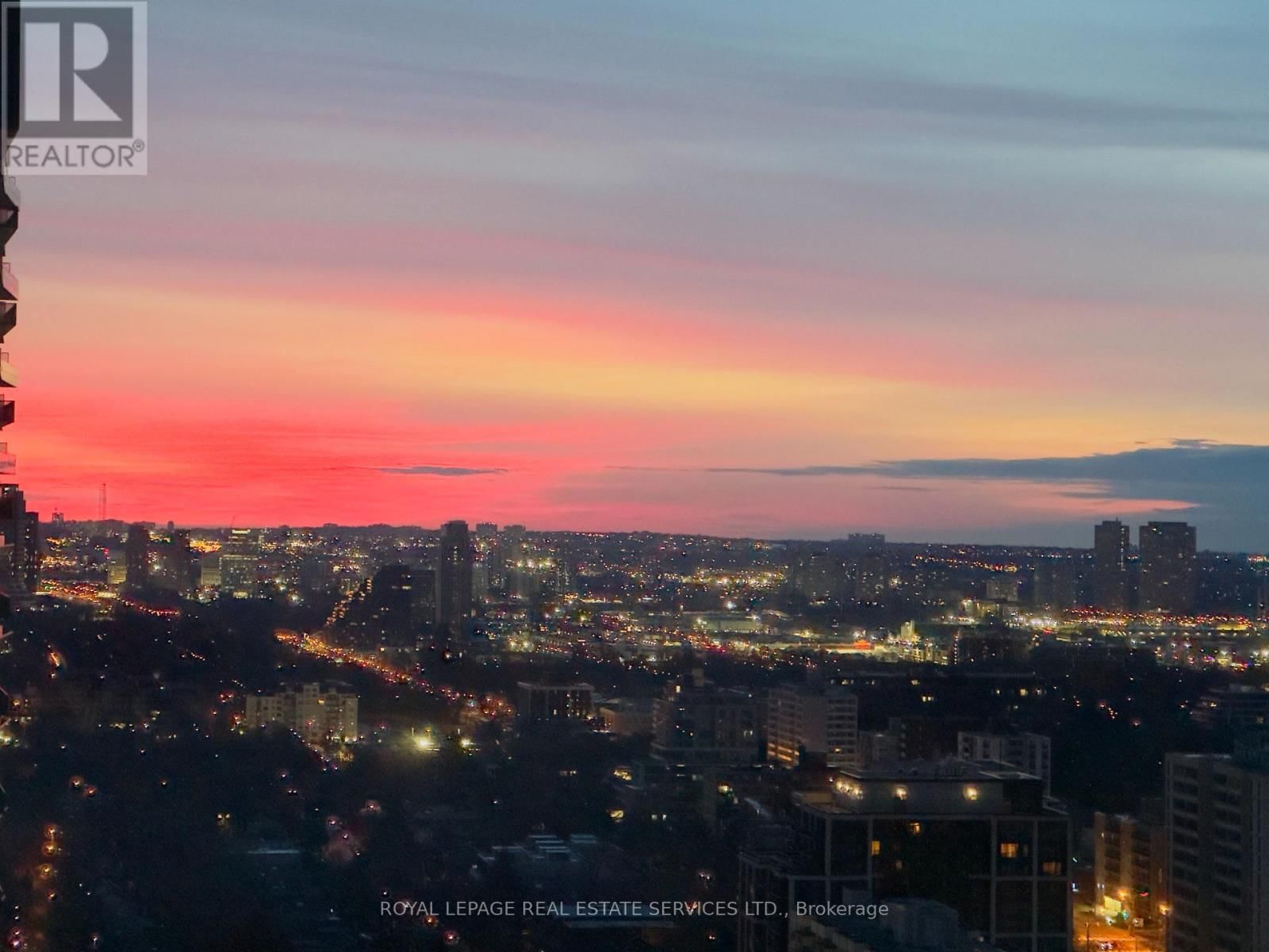 2704 - 65 BROADWAY AVENUE Image 19