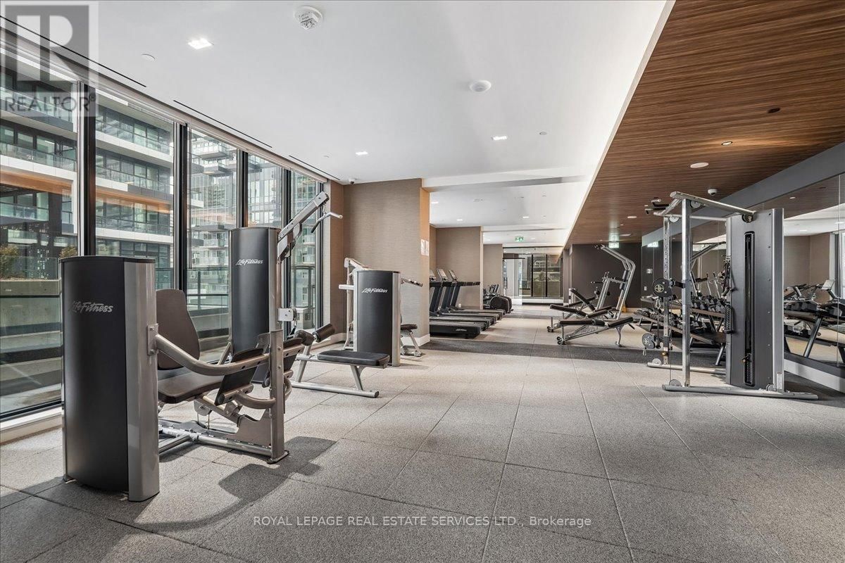 2704 - 65 BROADWAY AVENUE Image 26