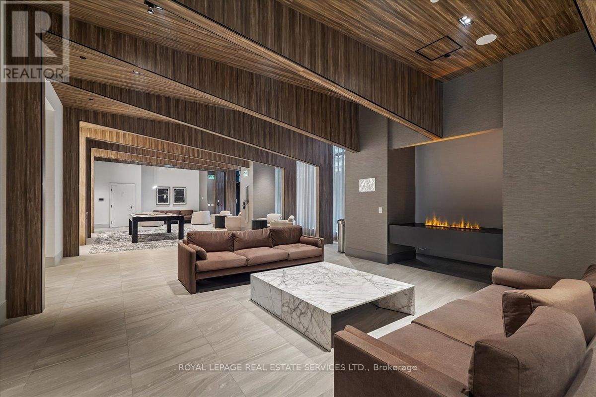 2704 - 65 BROADWAY AVENUE Image 31