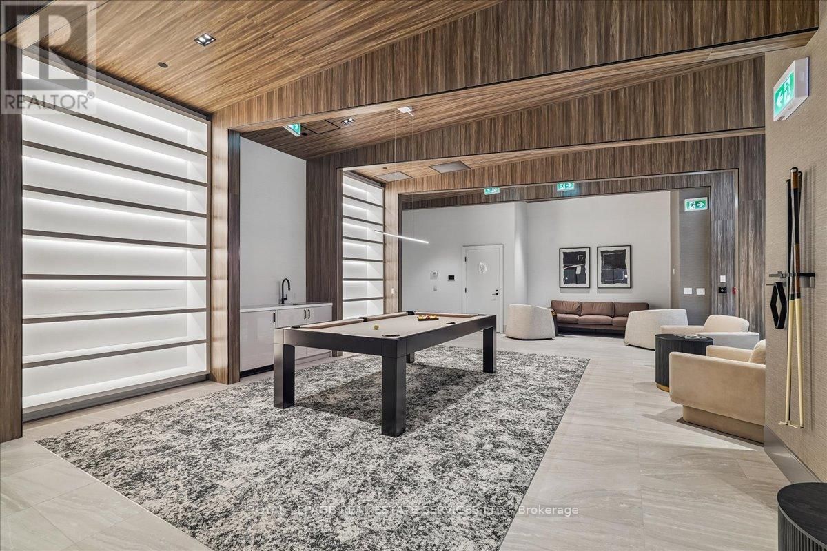 2704 - 65 BROADWAY AVENUE Image 33