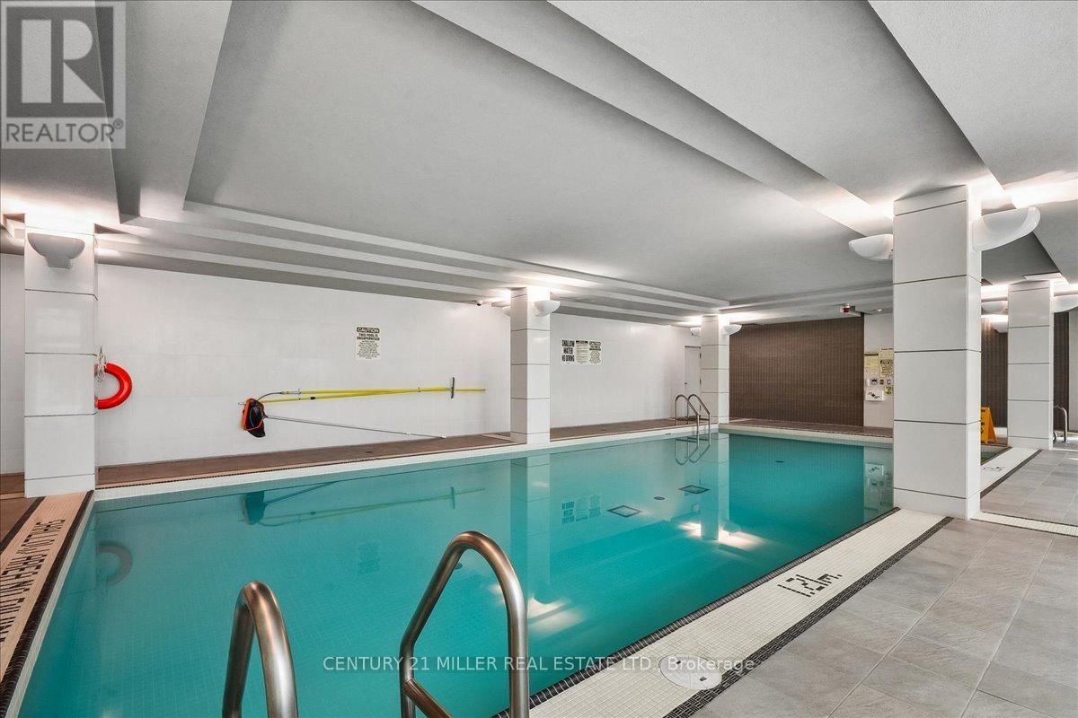 326 - 25 LOWER SIMCOE STREET Image 11