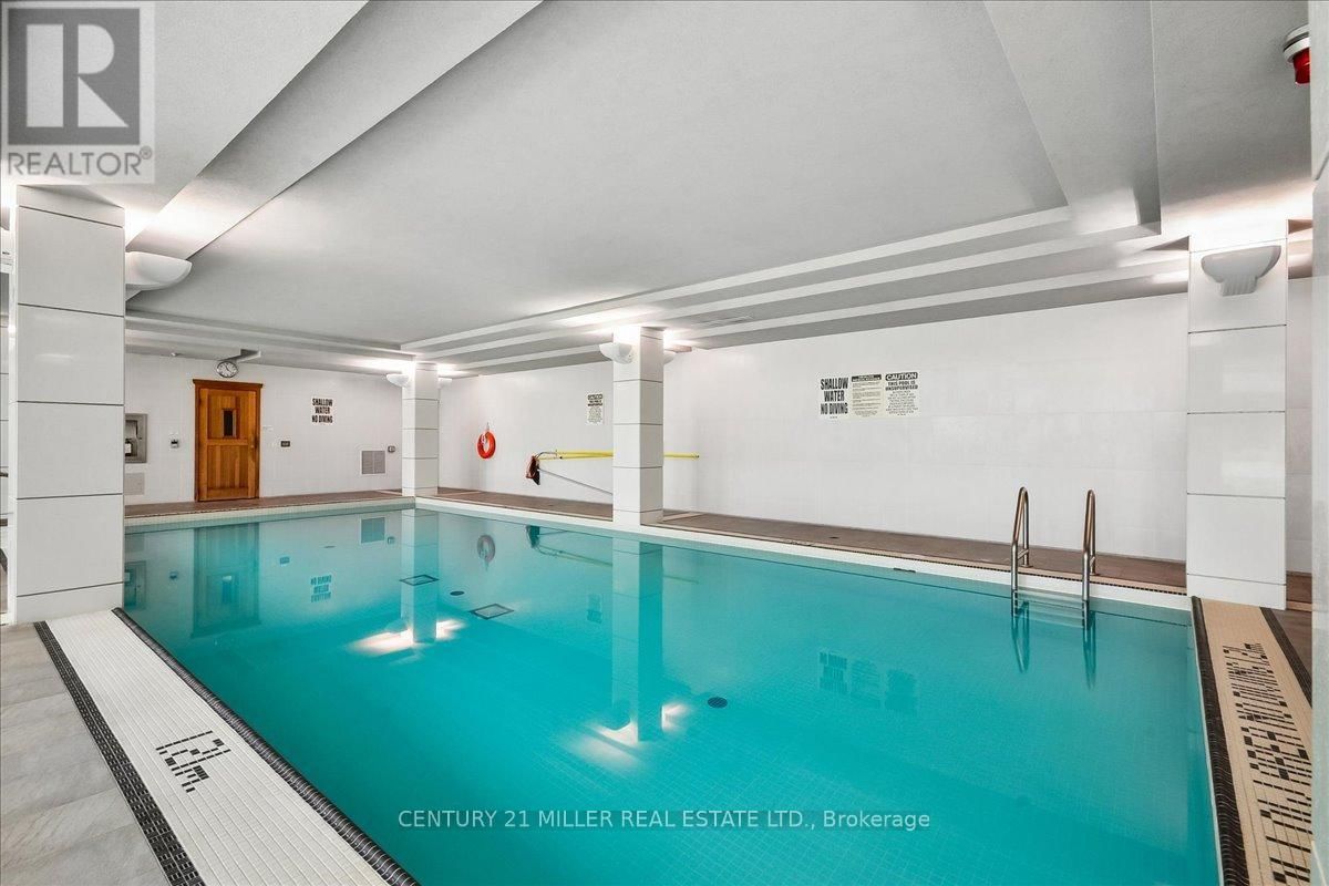 326 - 25 LOWER SIMCOE STREET Image 12