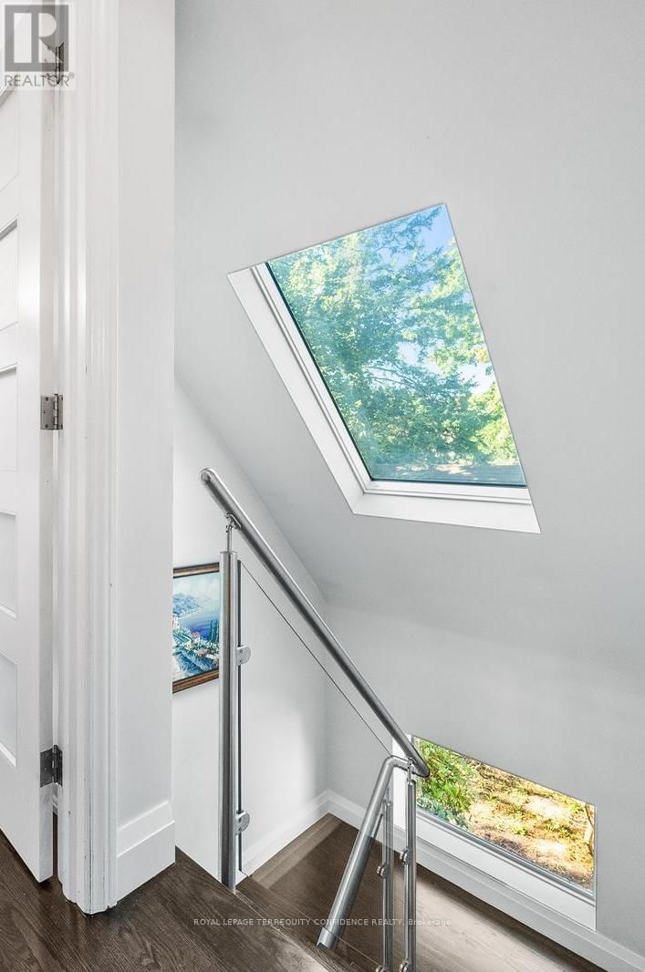 45 GLENBOROUGH PARK CRESCENT Image 21