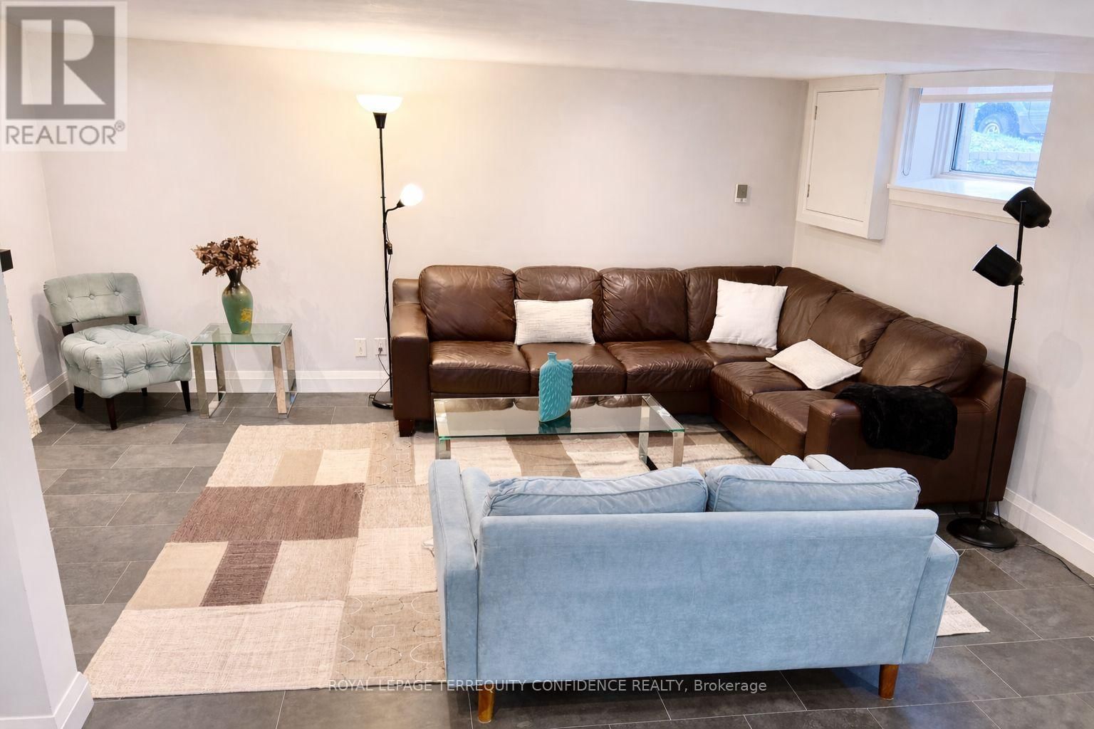 45 GLENBOROUGH PARK CRESCENT Image 26