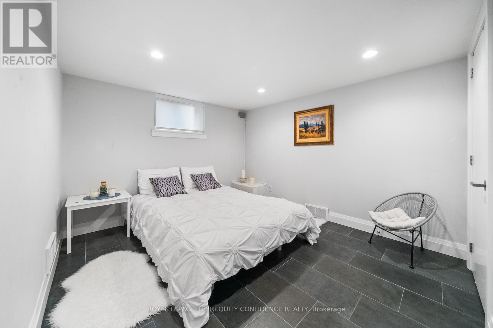 45 GLENBOROUGH PARK CRESCENT Image 27