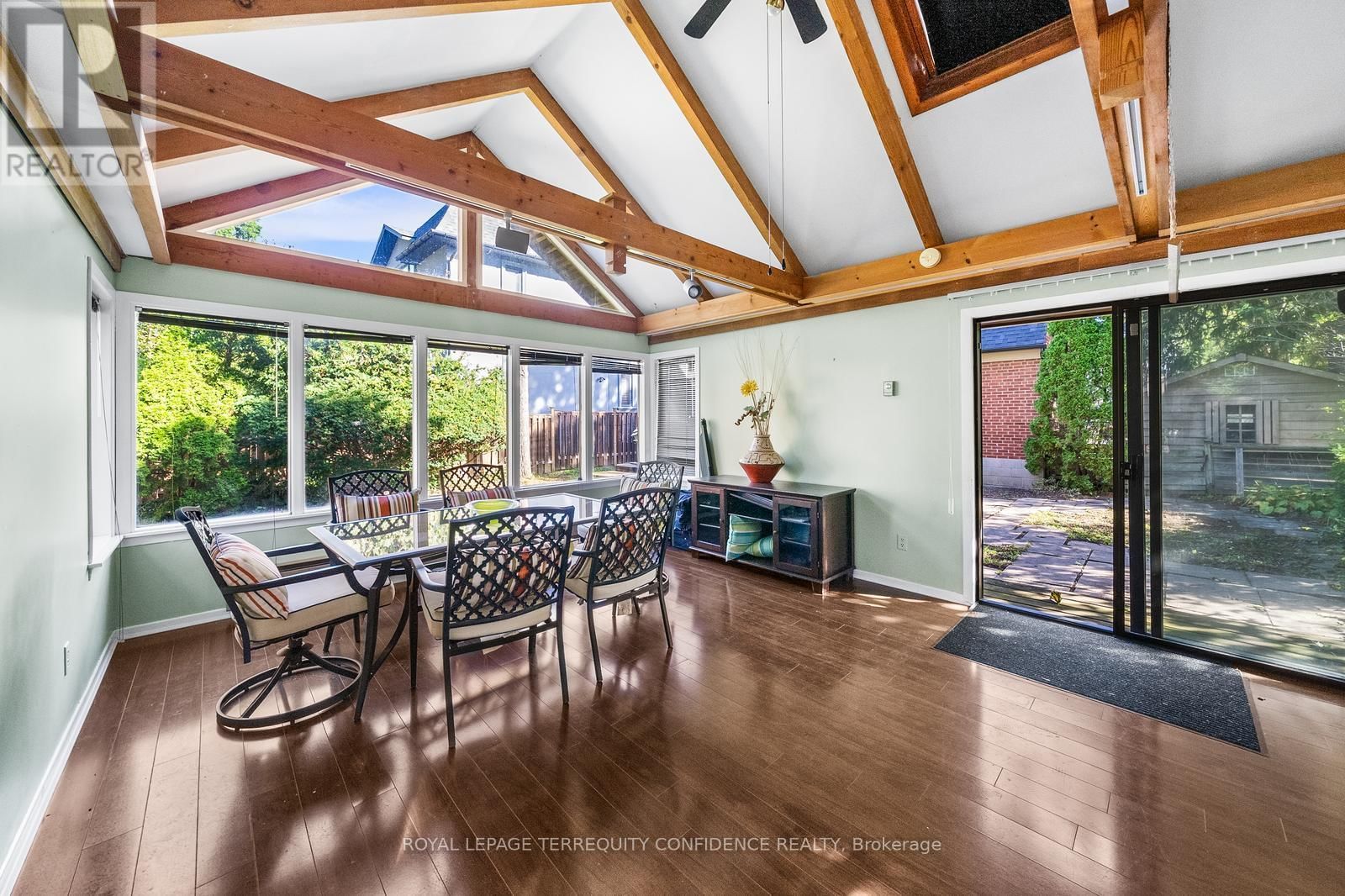 45 GLENBOROUGH PARK CRESCENT Image 35