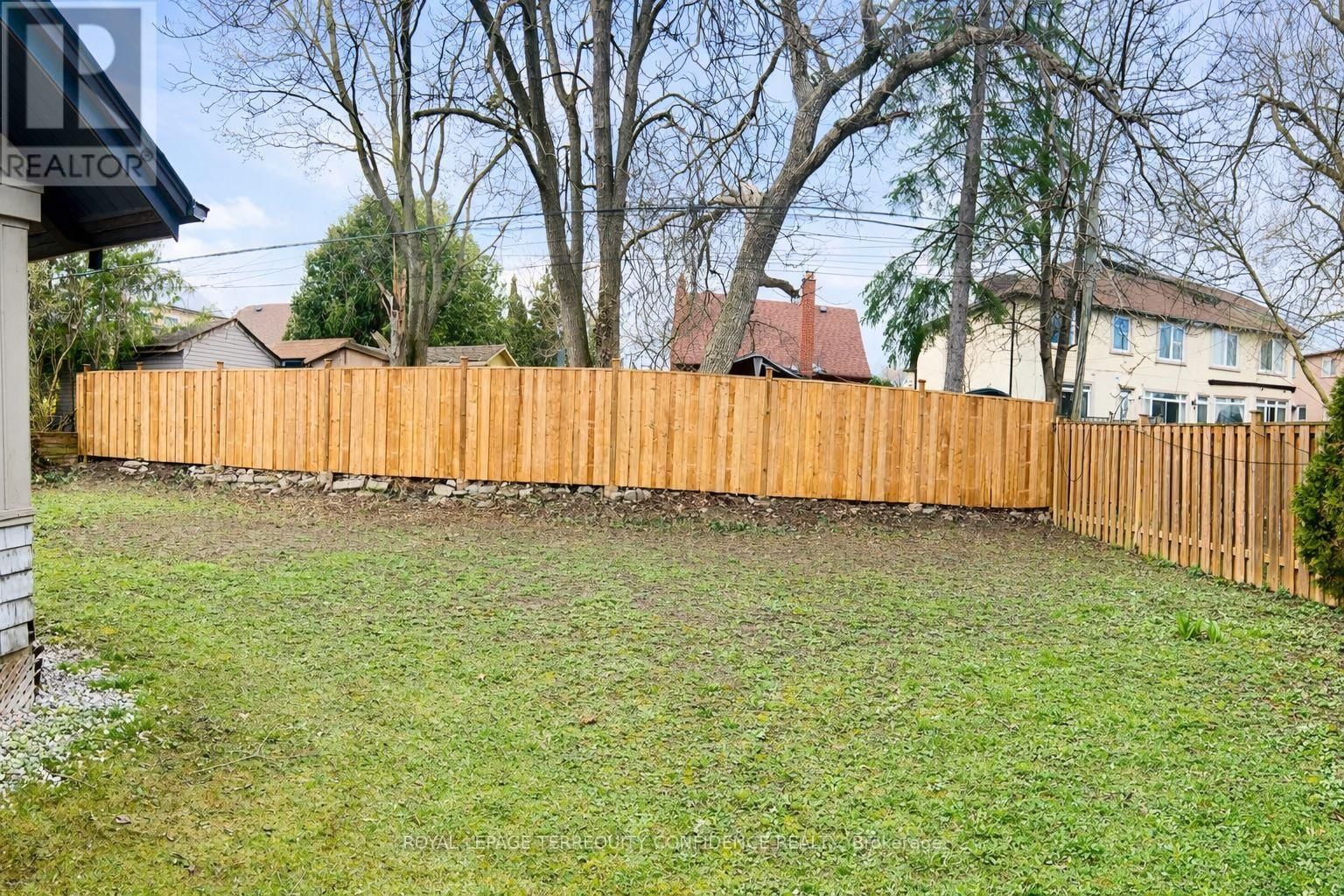 45 GLENBOROUGH PARK CRESCENT Image 38