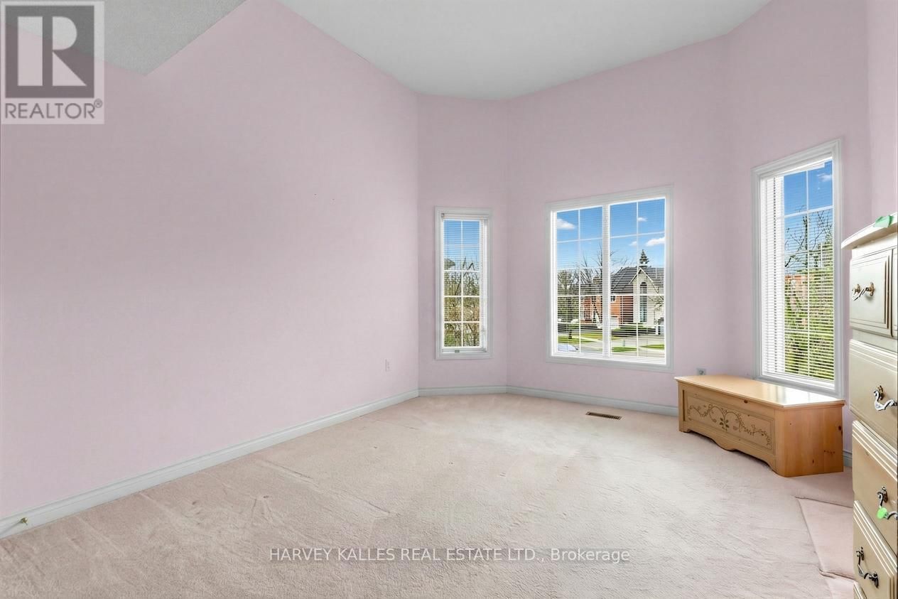 82 BOWRING WALK Image 23