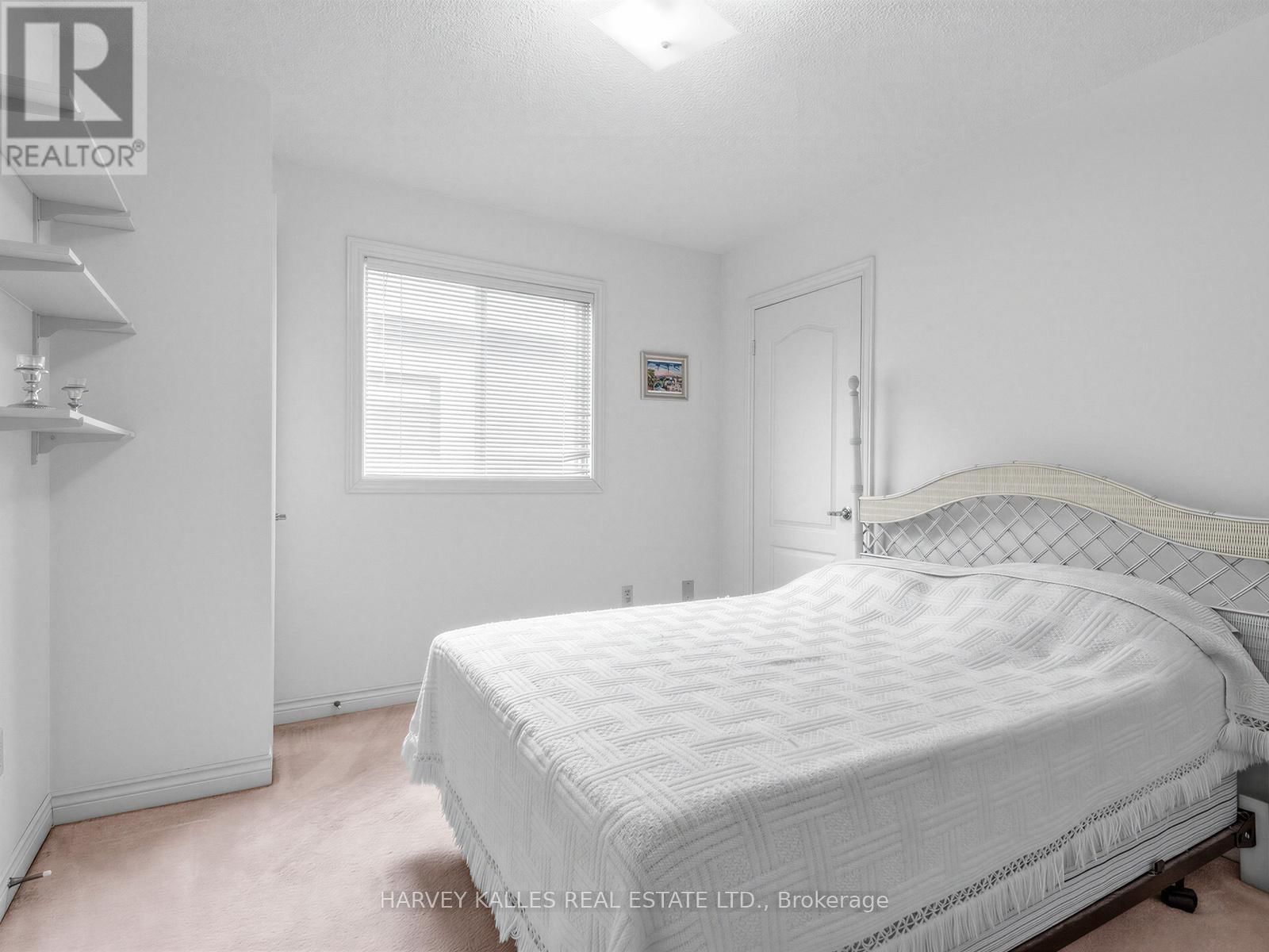 82 BOWRING WALK Image 28