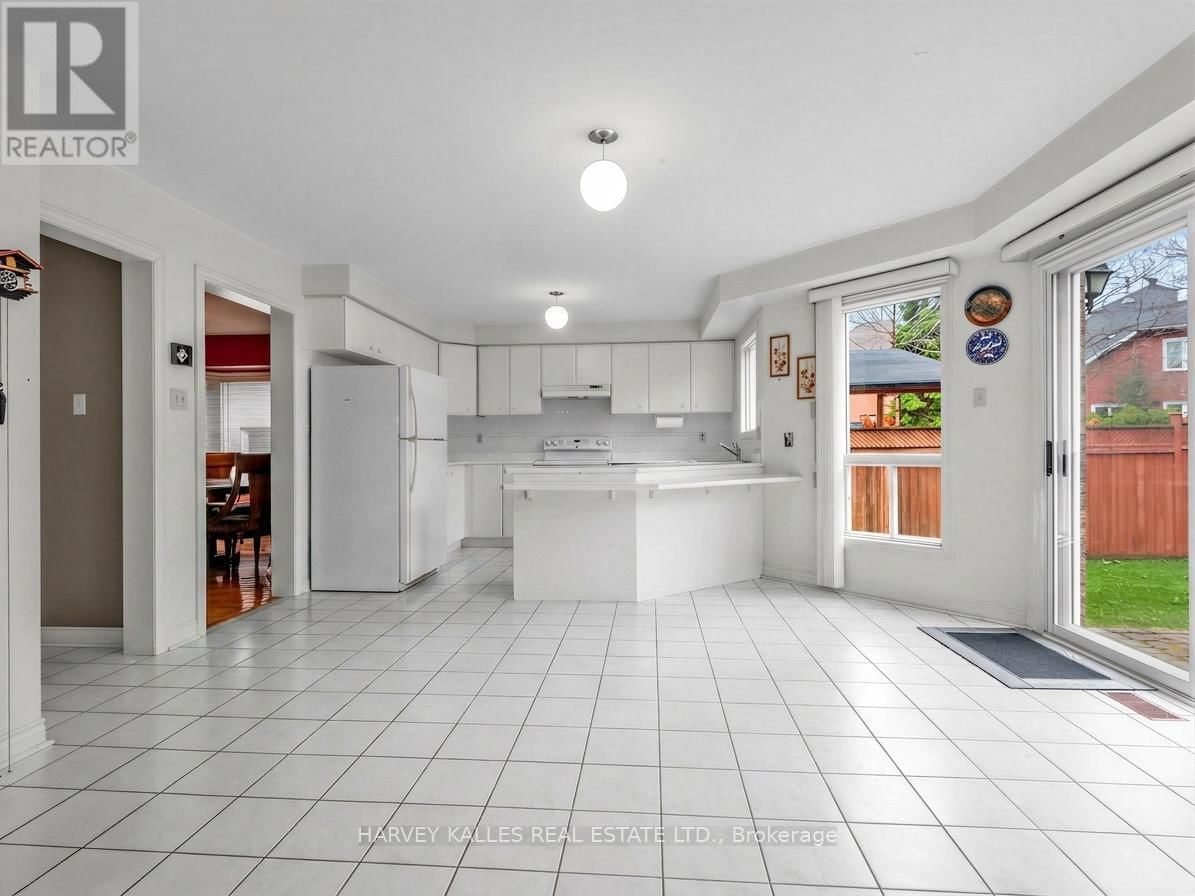 82 BOWRING WALK Image 7