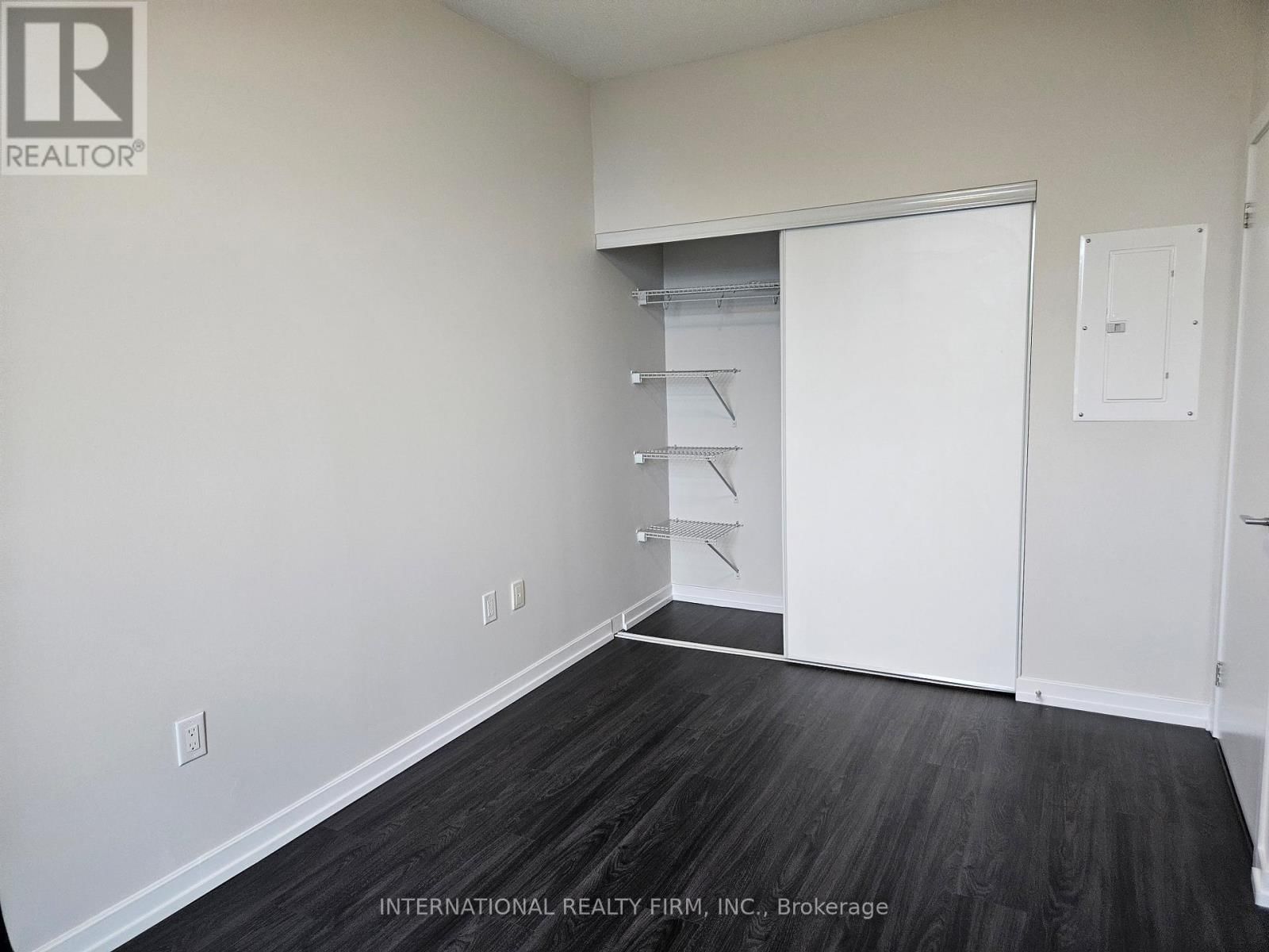 204 - 66 FOREST MANOR ROAD Image 10