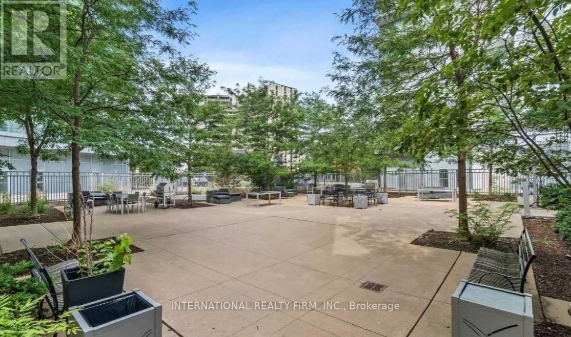 204 - 66 FOREST MANOR ROAD Image 21