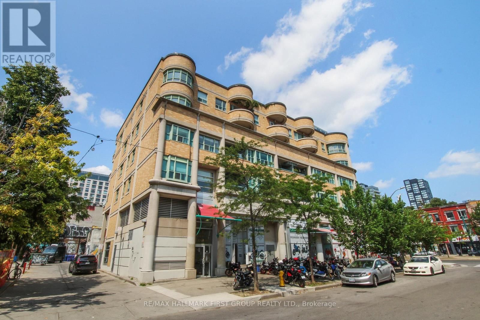 304 - 8 OXFORD STREET Image 1