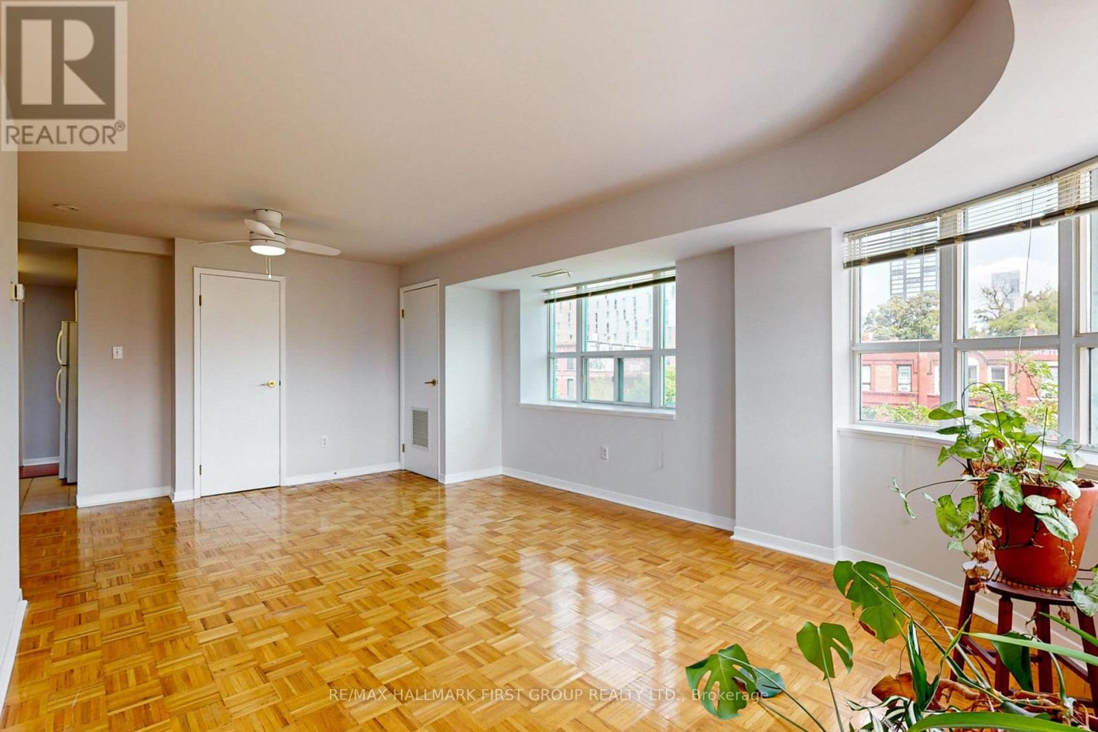 304 - 8 OXFORD STREET Image 11