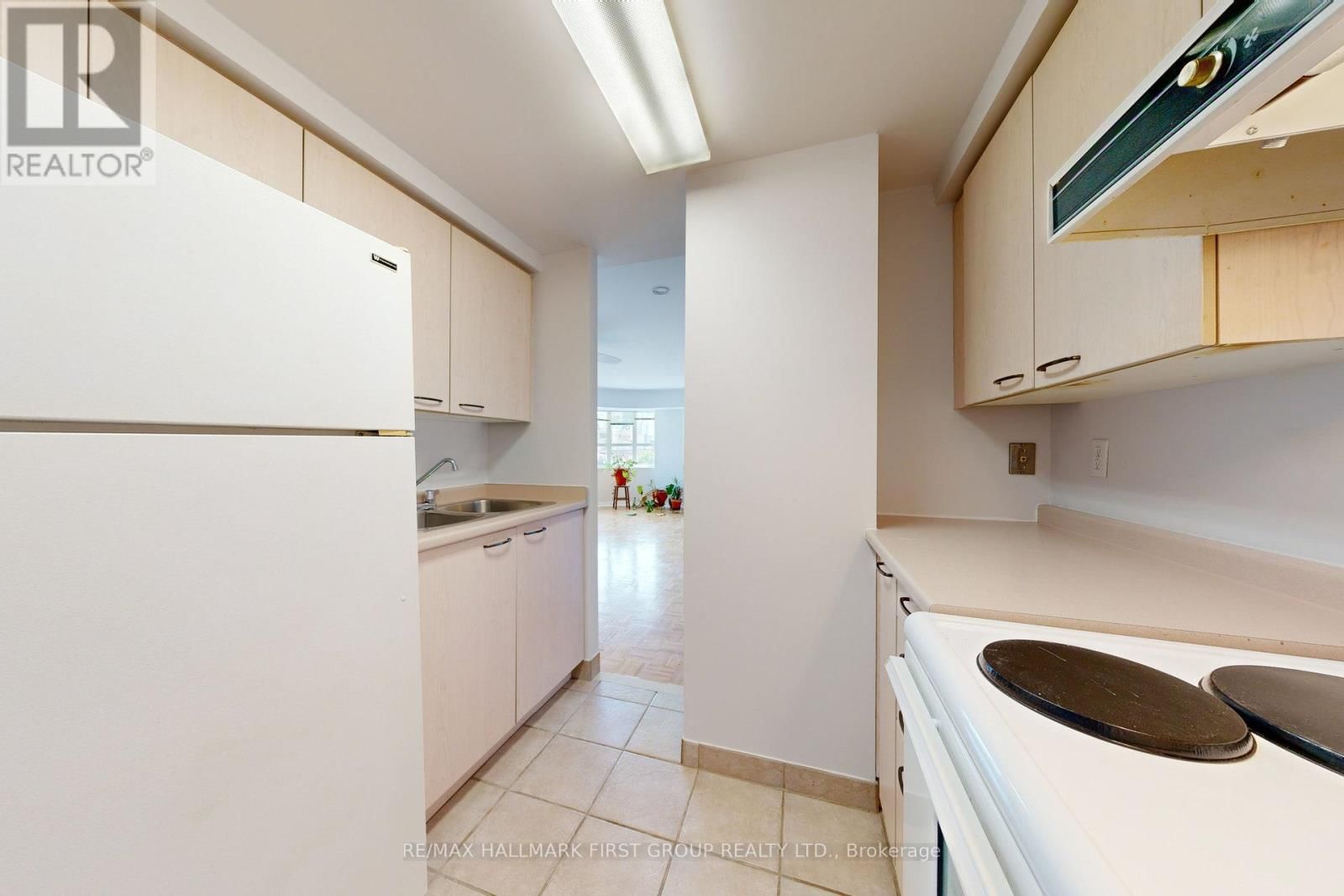 304 - 8 OXFORD STREET Image 12