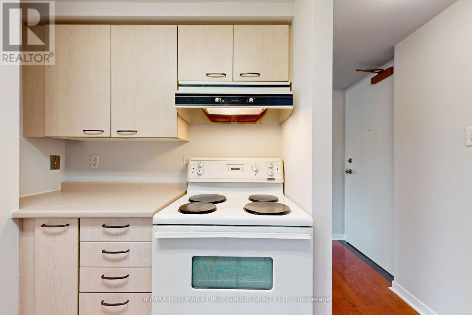 304 - 8 OXFORD STREET Image 16