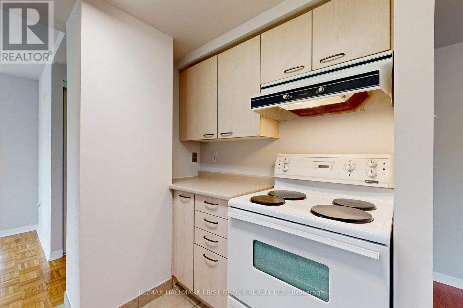 304 - 8 OXFORD STREET Image 17