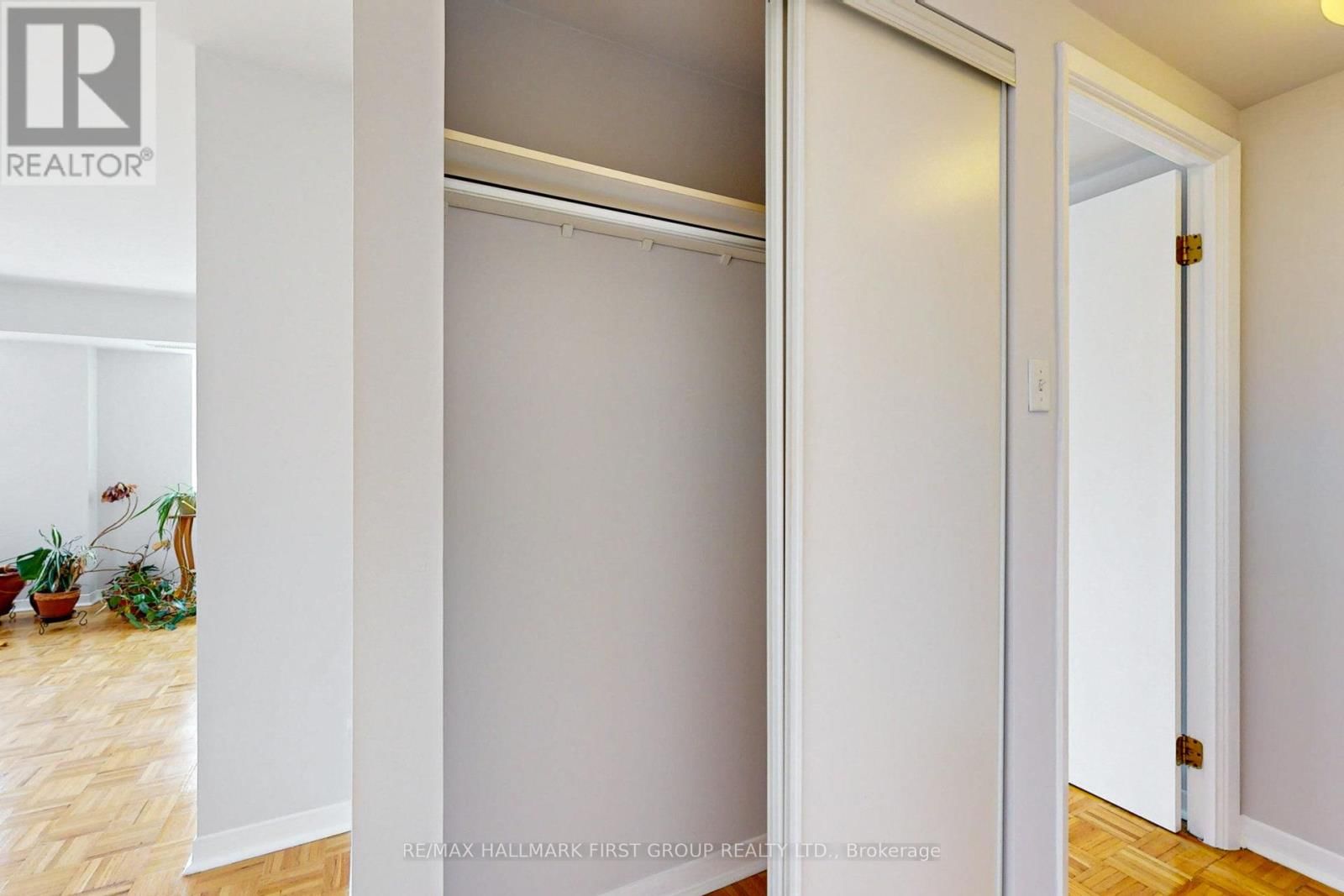 304 - 8 OXFORD STREET Image 18