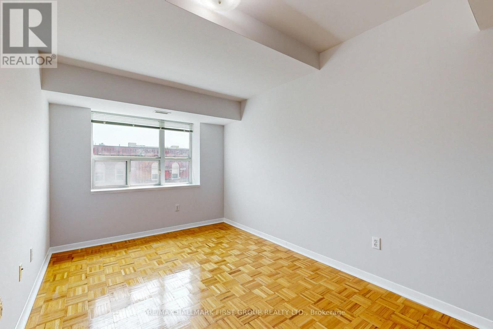 304 - 8 OXFORD STREET Image 21