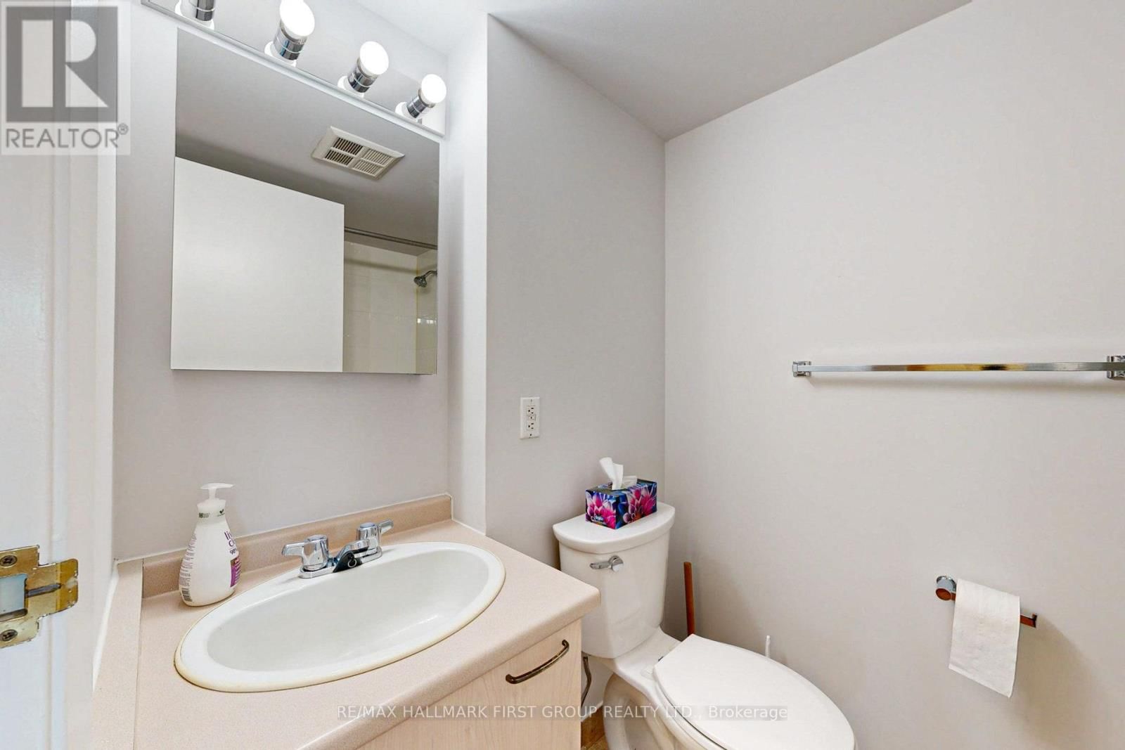 304 - 8 OXFORD STREET Image 31