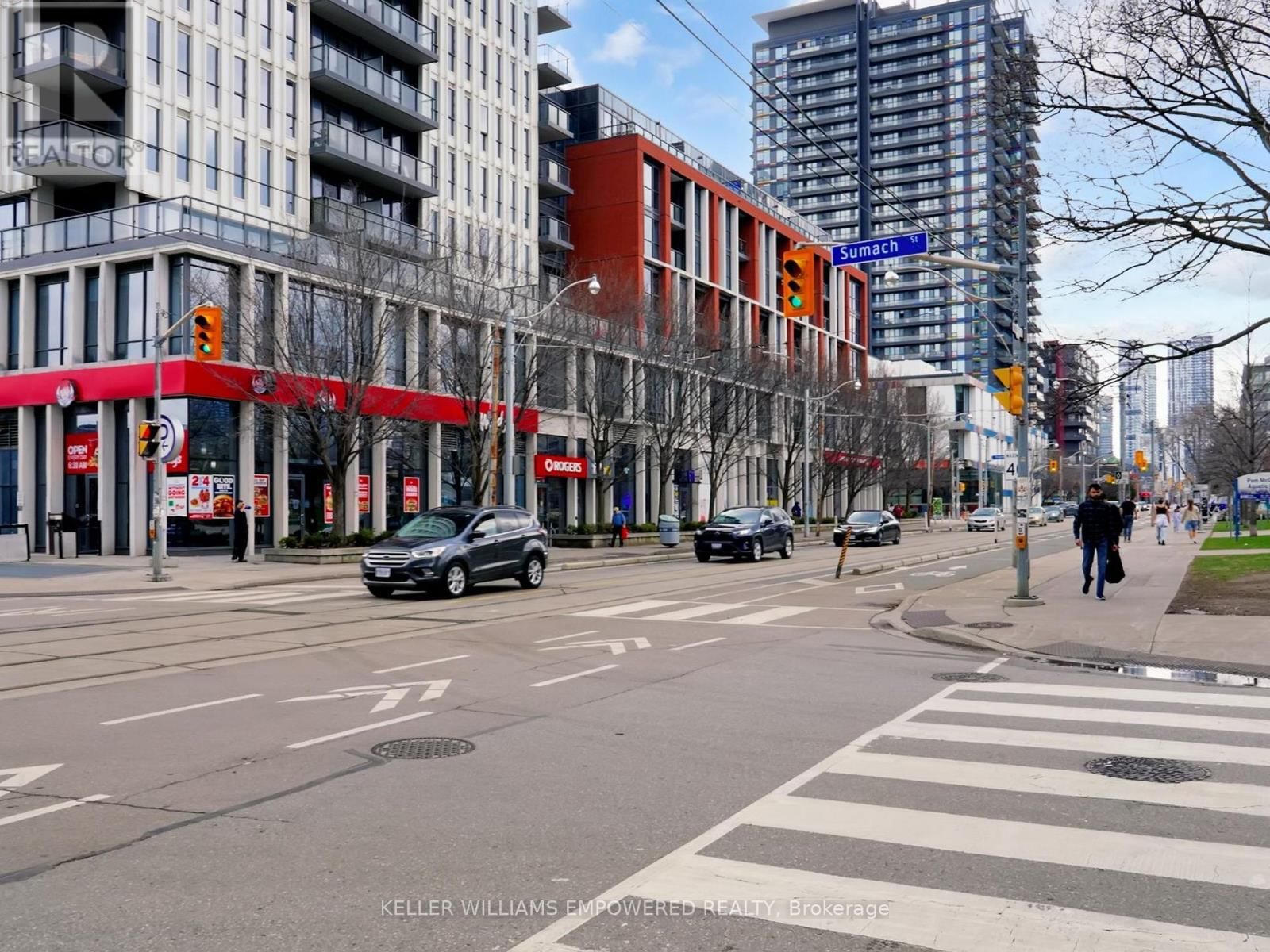 911 - 225 SUMACH STREET Image 38