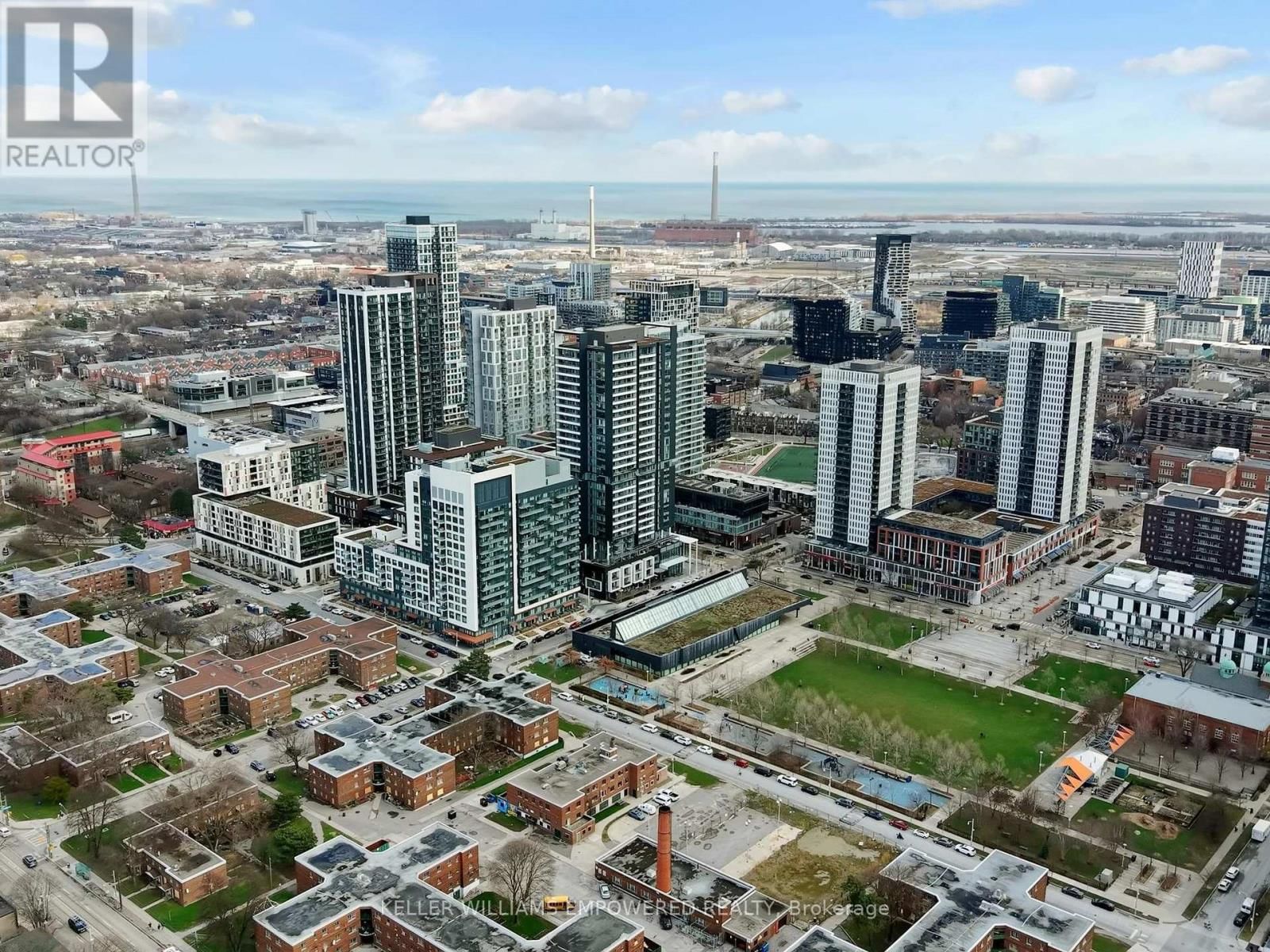 911 - 225 SUMACH STREET Image 39