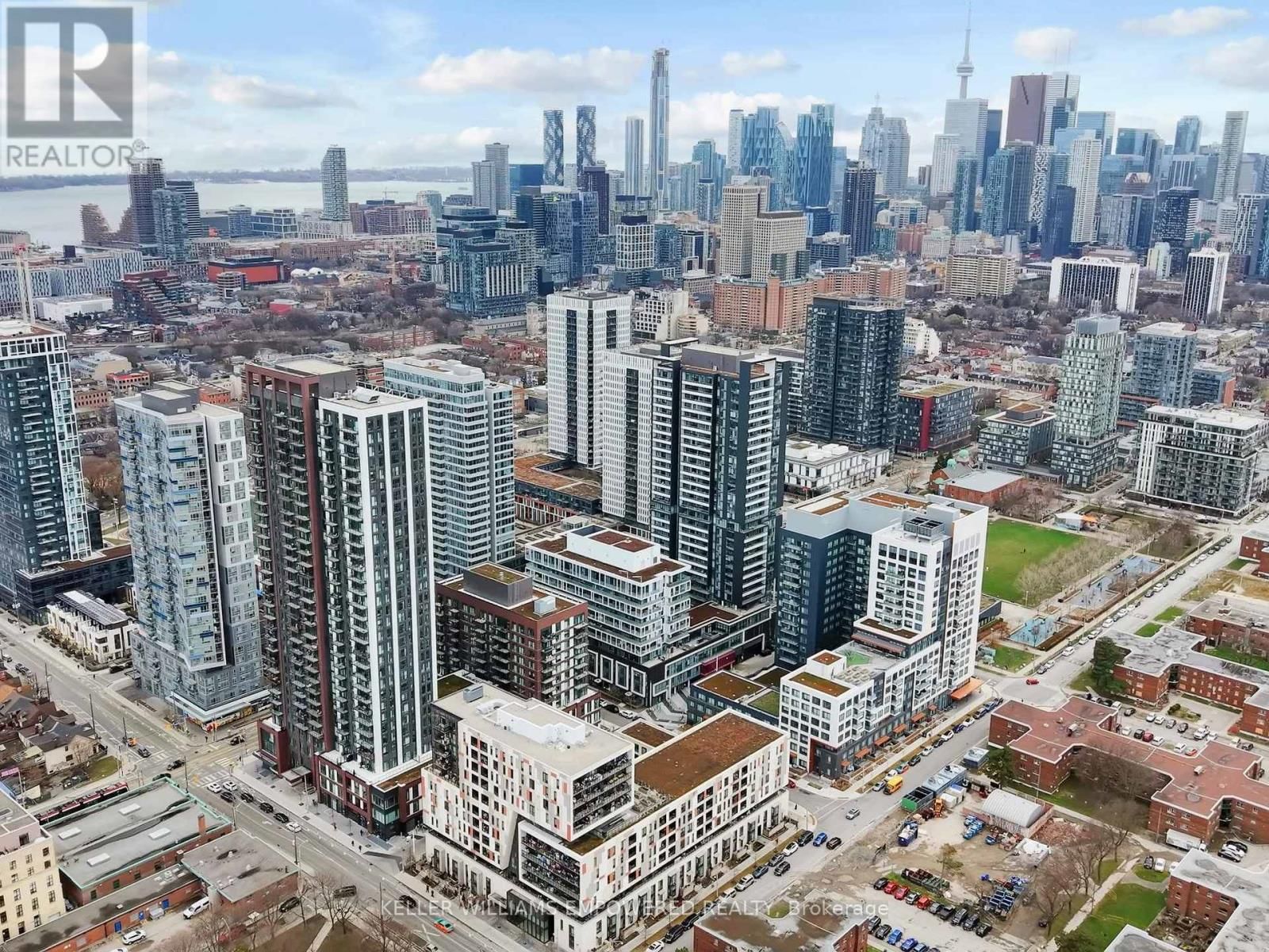 911 - 225 SUMACH STREET Image 41