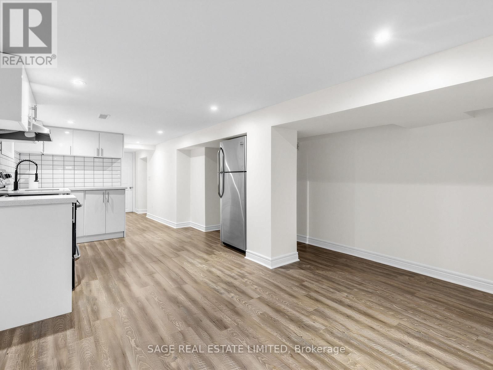 Lower - 321 LAUDER AVENUE Image 10