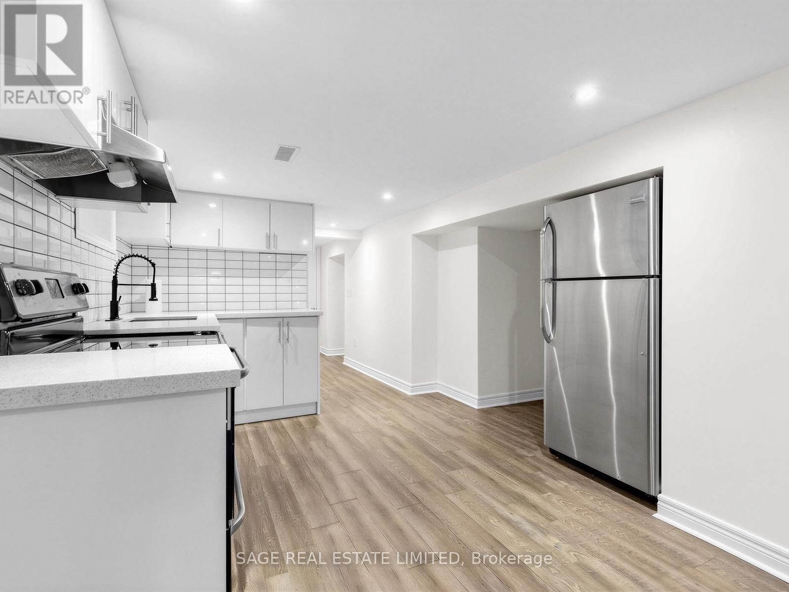 Lower - 321 LAUDER AVENUE Image 12