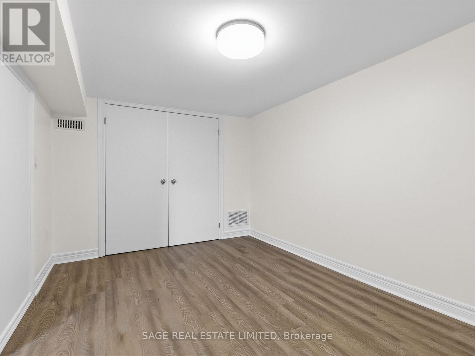 Lower - 321 LAUDER AVENUE Image 7